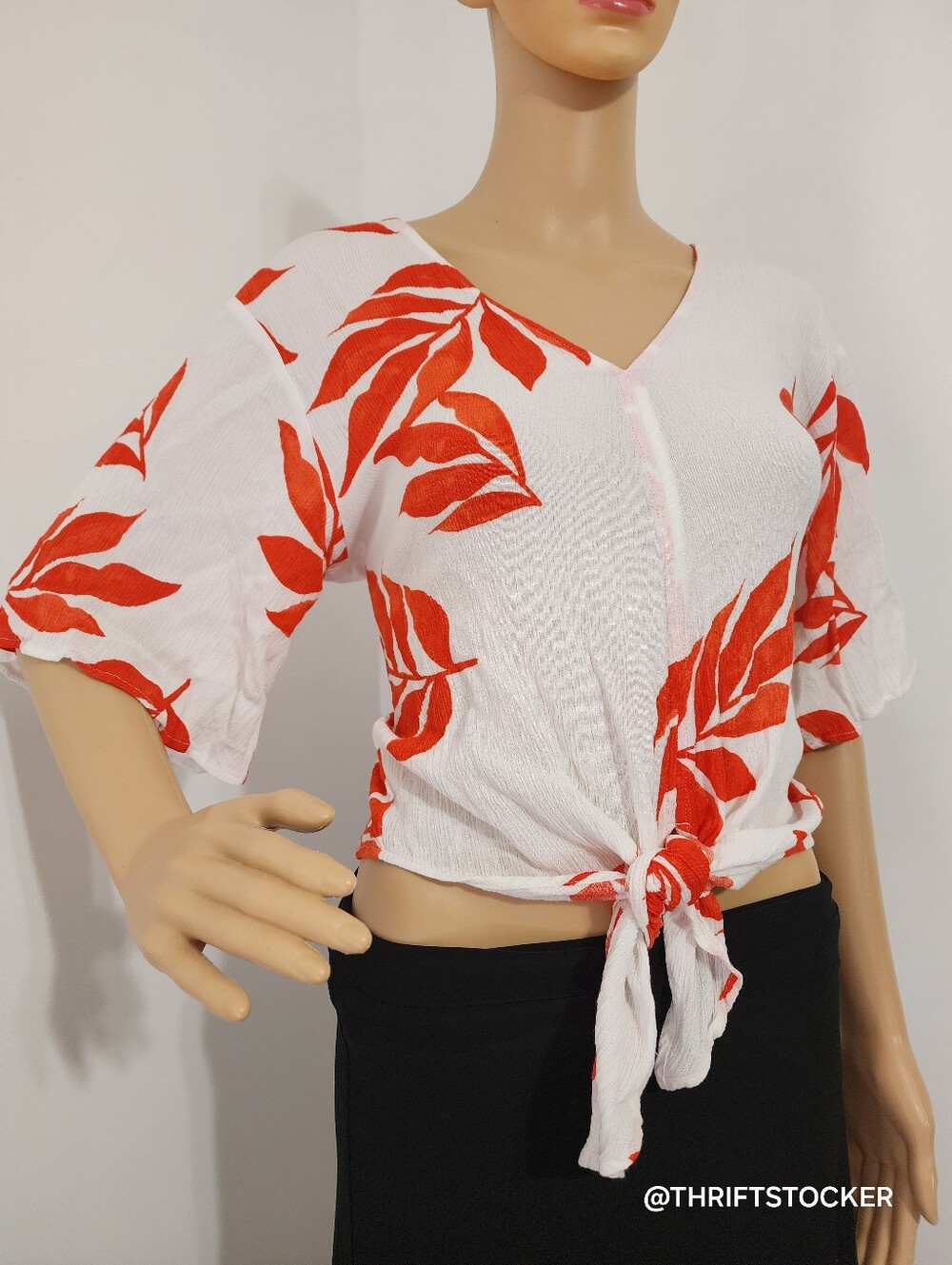 Tie Front Printed Blouse - Picture 2 of 5